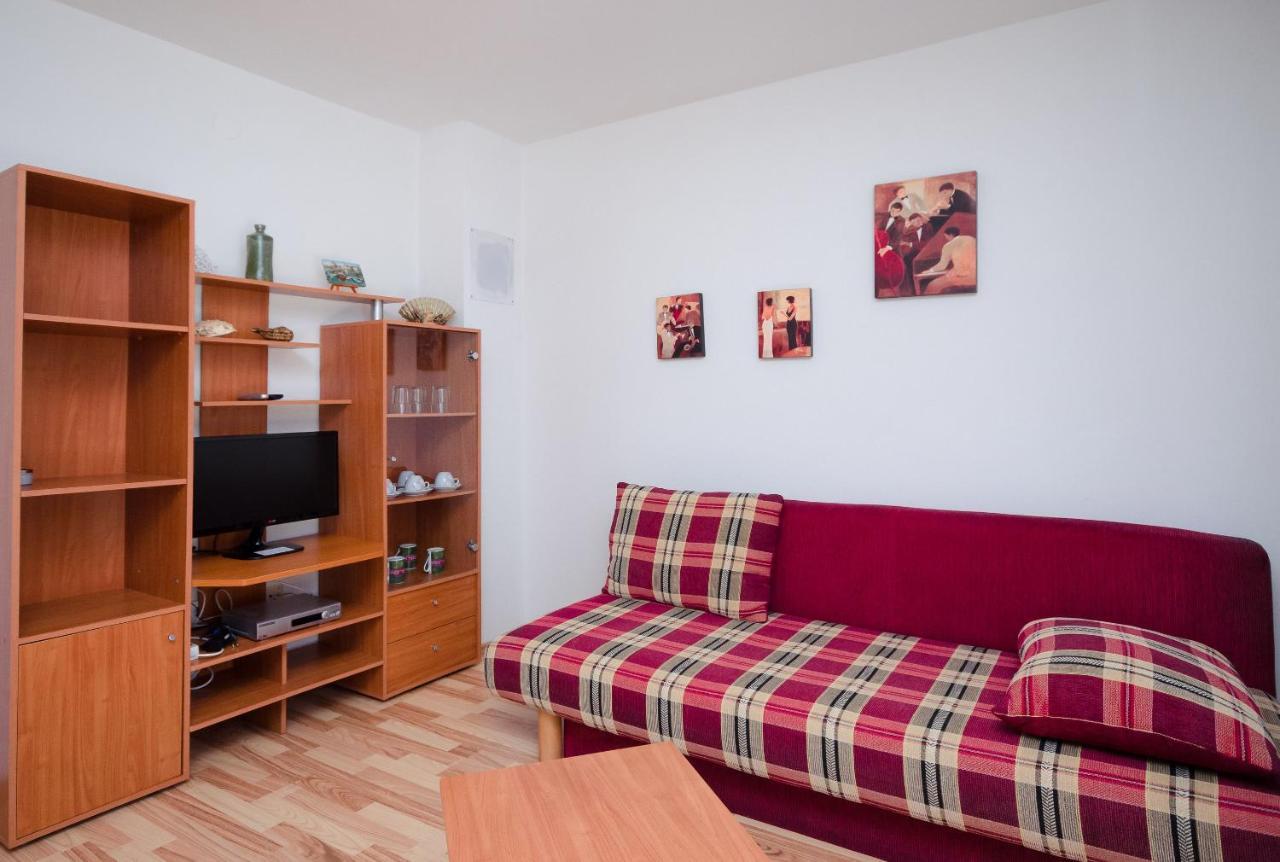Apartments Blazenka Banjol Exterior foto